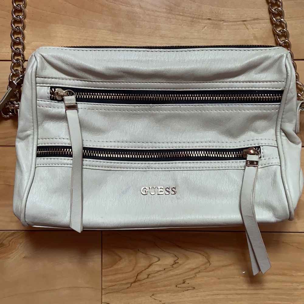 GUESS ⭐️authentic ⭐️ - Picture 3 of 17
